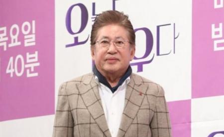 Ngôi sao 76 tuổi của Hàn Quốc bị bạn gái kém 39 tuổi tố ép phá thai